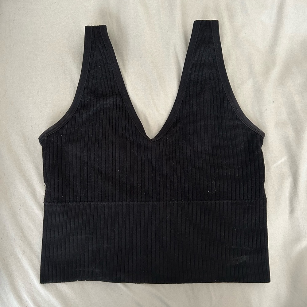 Black cropped tank top so cute and comfy